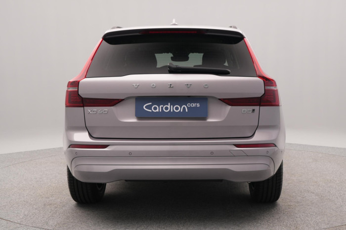 Volvo XC60 B5 AWD AUT CORE na operativní leasing