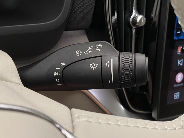 Volvo XC90 T8 AWD Plug-in BRIGHT PLUS 7m na operativní leasing