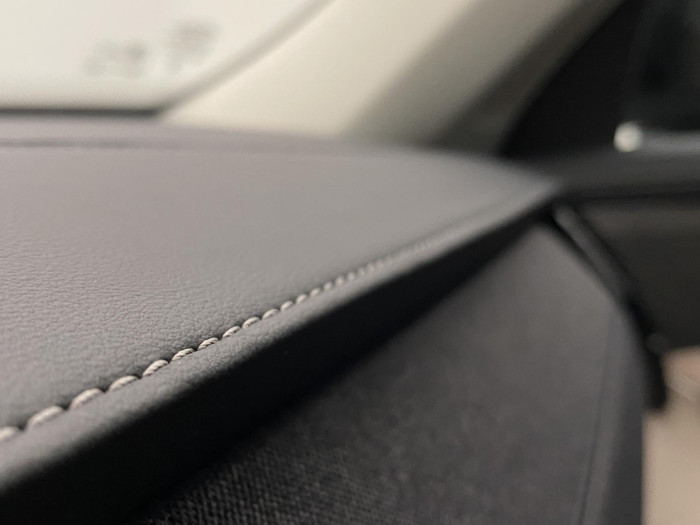 Volvo XC90 T8 AWD RECHARGE DARK PLUS 7m na operativní leasing