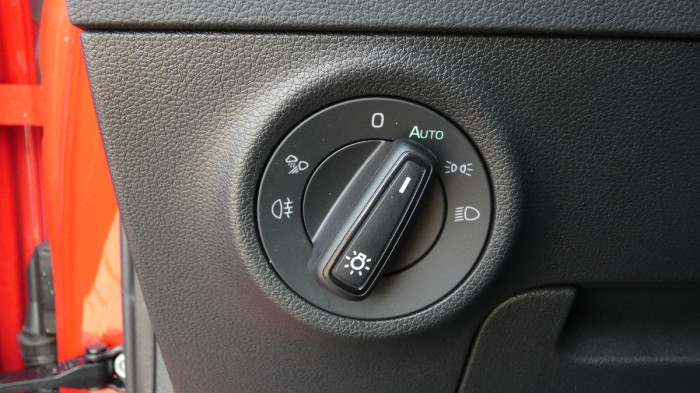 Škoda Karoq 1,5 TSI Sportline DSG na operativní leasing