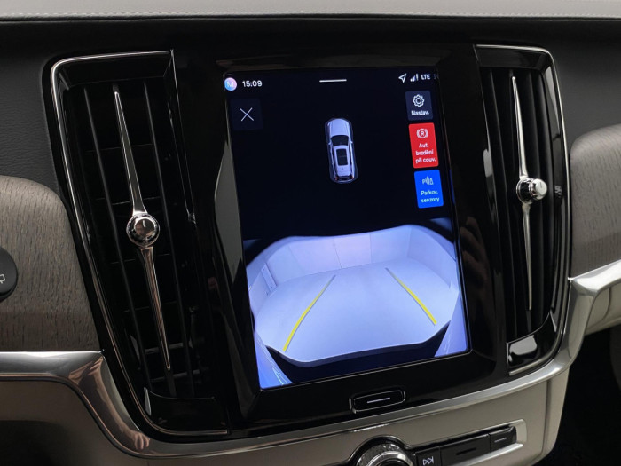 Volvo V90 T6 AWD Plug-in BRIGHT PLUS na operativní leasing