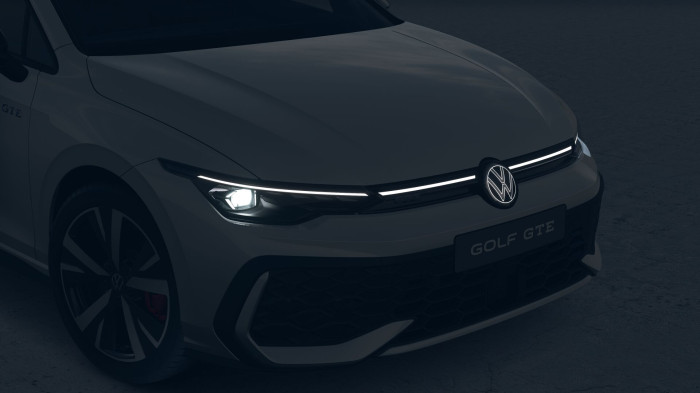 Volkswagen Golf GTE 1,5 TSI eHybrid 200 kW 6DSG na operativní leasing