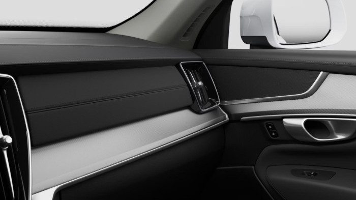Volvo XC90 B5 AWD AUT CORE 7míst na operativní leasing