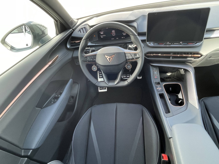 CUPRA Terramar DSG 4WD 2.0 TSI / 150kW na operativní leasing