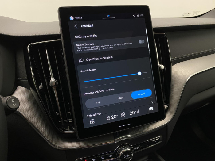 Volvo XC60 B5 AWD AUT ULTRA BLACK EDITION 2.0 Edition na operativní leasing