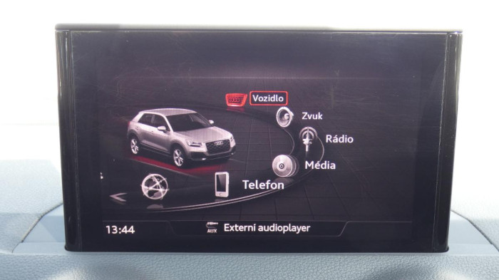 Audi Q2 1,5 TFSI S-line S-tronic na operativní leasing