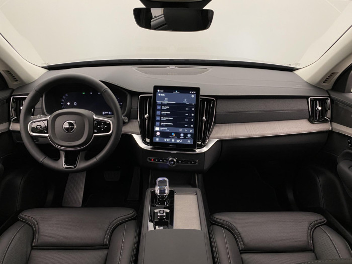 Volvo XC90 T8 AWD RECHARGE DARK PLUS 7m na operativní leasing