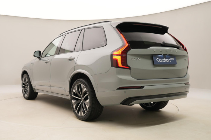 Volvo XC90 T8 AWD Plug-in DARK PLUS 7m na operativní leasing