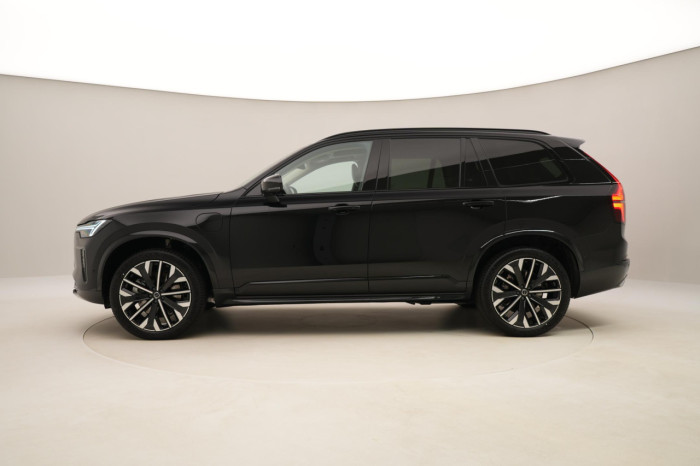 Volvo XC90 T8 AWD Plug-in DARK ULTRA na operativní leasing