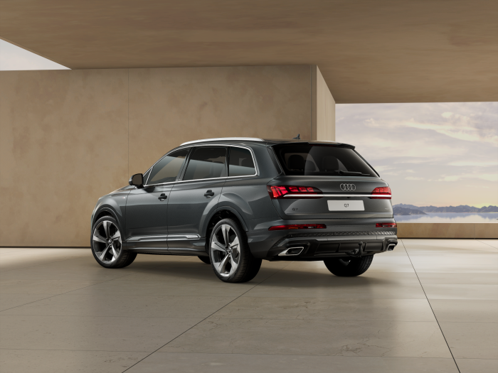 Audi Q7 SUV S line TDI 210kW quattro na operativní leasing