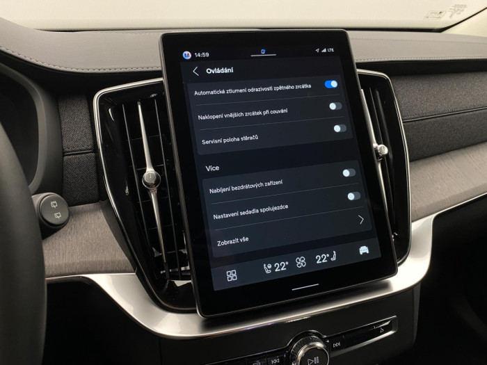 Volvo XC90 T8 AWD Plug-in BRIGHT PLUS 7m na operativní leasing