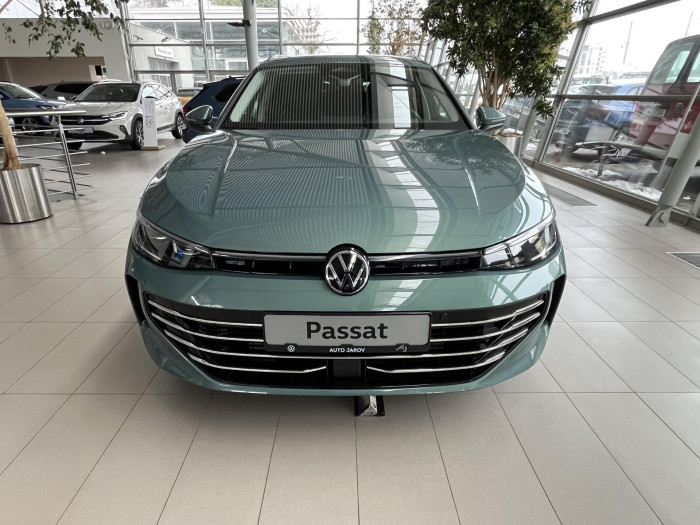 Volkswagen Passat Elegance 2,0 TDI 110 kW na operativní leasing