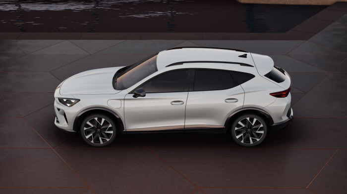 Cupra Formentor VZ e-HYBRID 272k DSG na operativní leasing