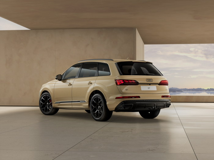 Audi Q7 SUV S line TDI 210kW quattro na operativní leasing
