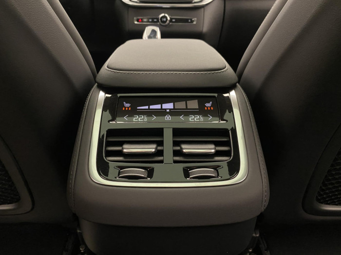 Volvo XC90 B5 AWD AUT BRIGHT ULTRA 7míst na operativní leasing