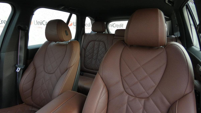 BMW X5 xDrive 40i M Sport na operativní leasing