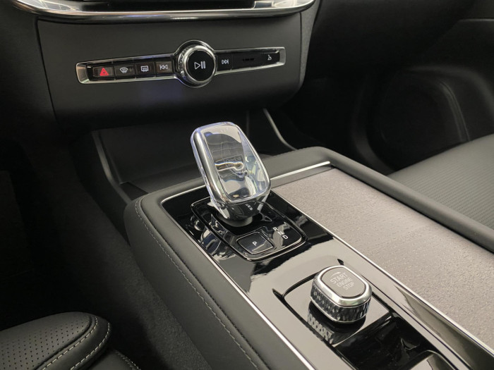 Volvo XC90 B5 AWD AUT BRIGHT ULTRA 7míst na operativní leasing