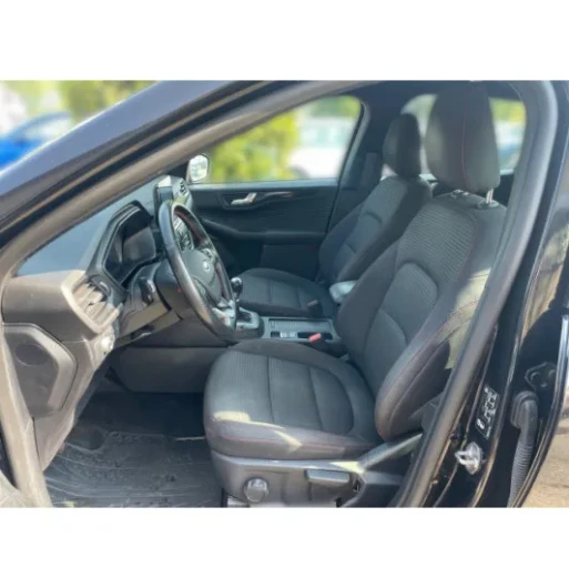 Ford Kuga 1.5EB 110 ST-Line na operativní leasing