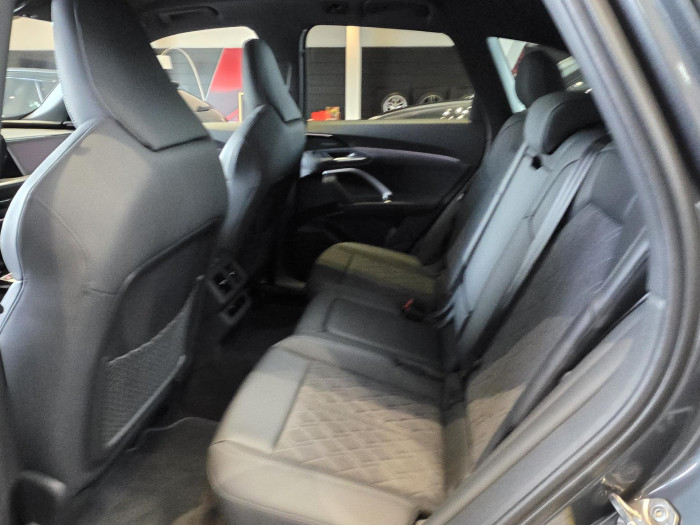 Audi Q5 TDI quattro Stronic na operativní leasing