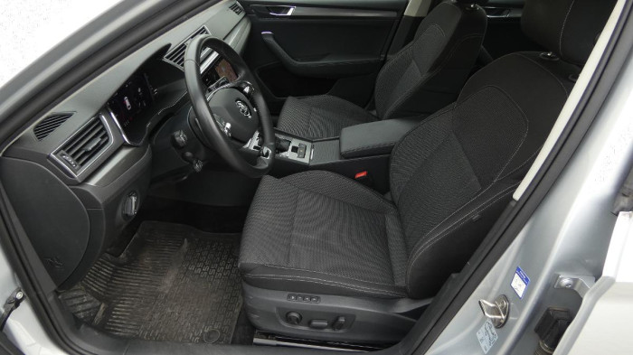 Škoda Superb 1.4 TSI iV Ambition DSG na operativní leasing
