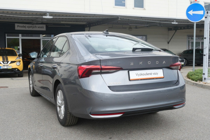 Škoda Octavia 1.5 TSI 85 kW Selection na operativní leasing