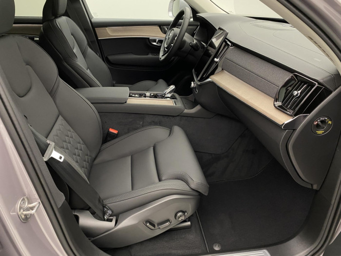 Volvo XC90 B5 AWD AUT BRIGHT PLUS 7míst na operativní leasing