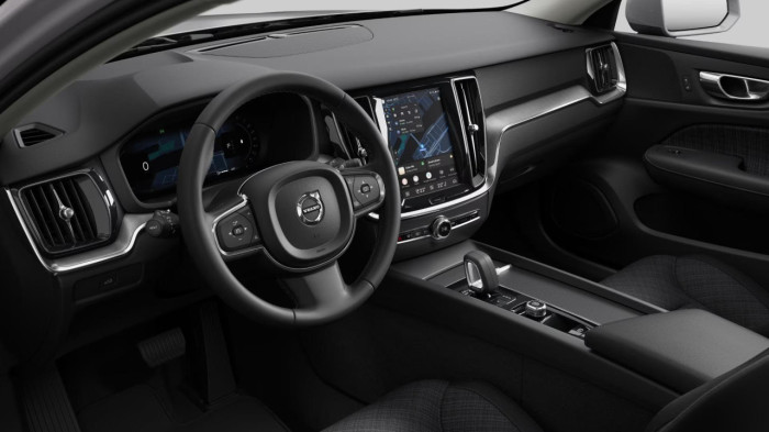 Volvo V60 B4 AUT CORE na operativní leasing