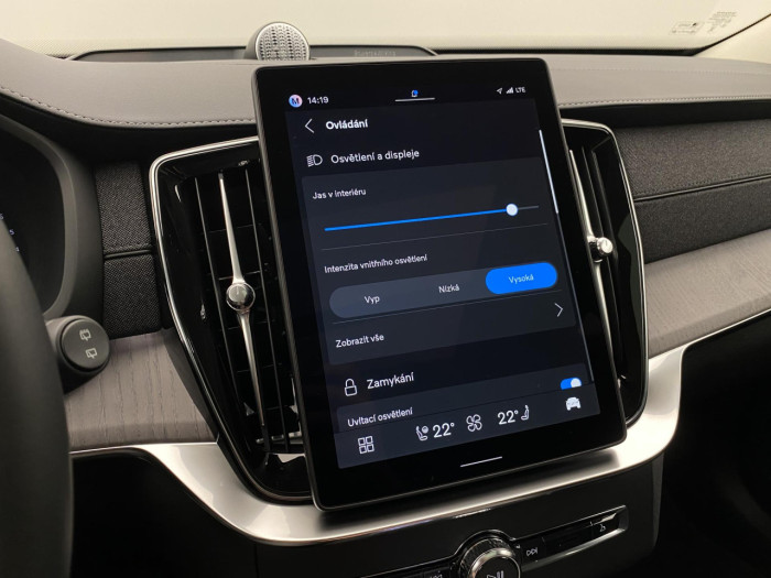 Volvo XC90 B5 AWD AUT DARK PLUS 7míst na operativní leasing