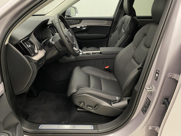 Volvo XC90 T8 AWD Plug-in BRIGHT PLUS 7m na operativní leasing