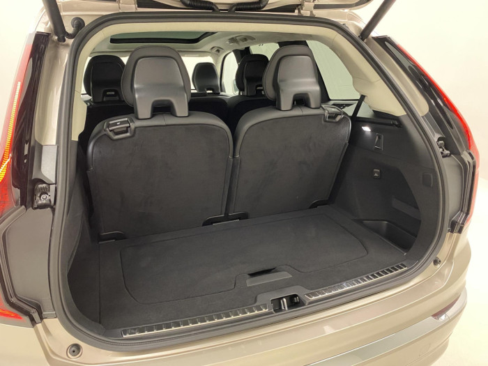 Volvo XC90 B5 AWD AUT BRIGHT ULTRA 7míst na operativní leasing