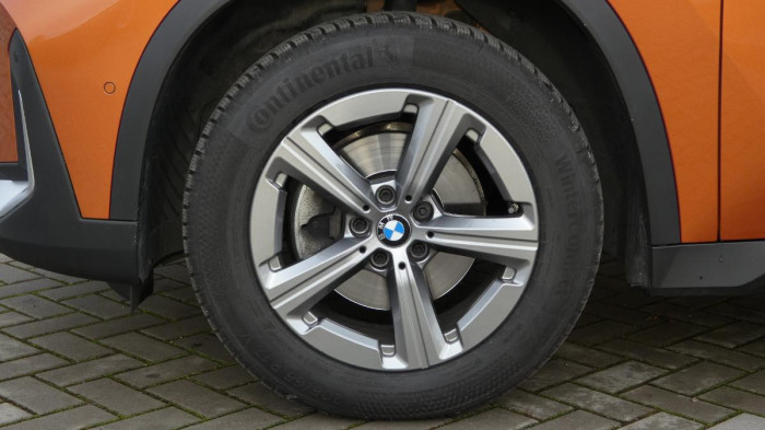 BMW X1 sDrive 18i Advantage na operativní leasing
