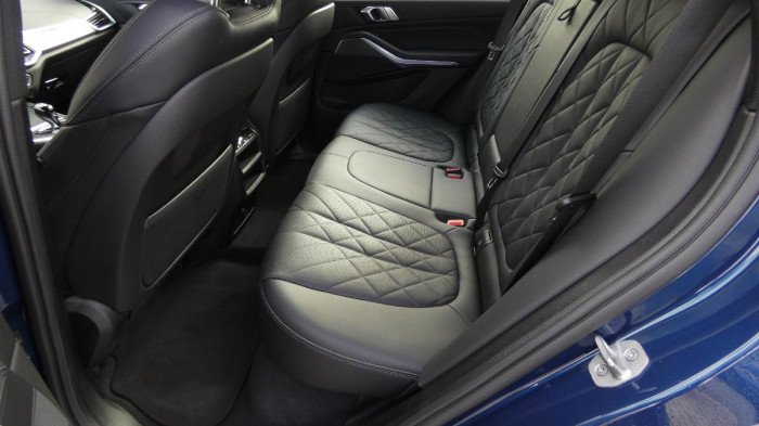 BMW X5 xDrive 40i M Sport na operativní leasing