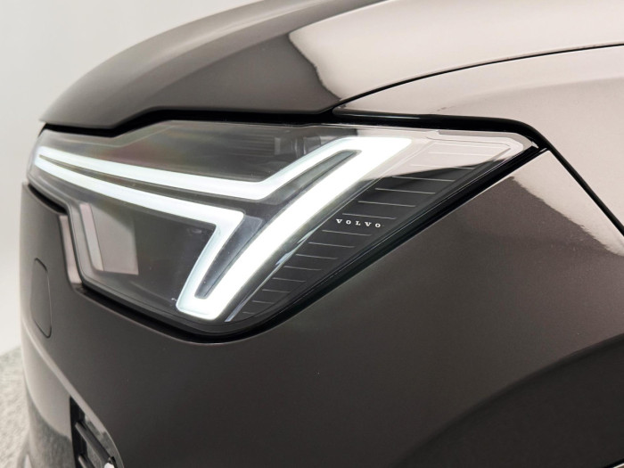 Volvo XC90 B5 AWD AUT BRIGHT ULTRA 7-míst na operativní leasing