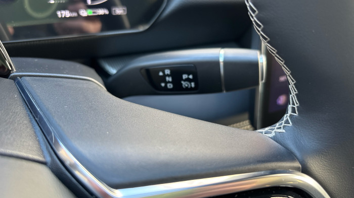 Mazda 6e 68.8 kWh Takumi Soul Red Crystal na operativní leasing