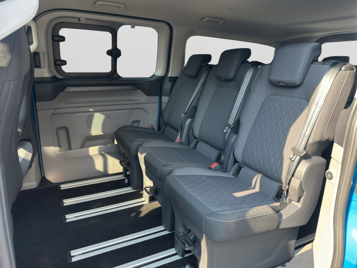 Ford Tourneo Custom 2,0 EcoBlue L2 TITANIUM na operativní leasing