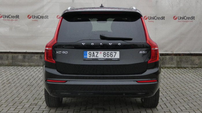 Volvo XC90 B5 AWD Core 7 míst na operativní leasing