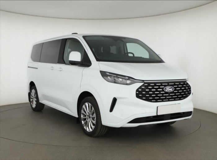 Ford Tourneo Custom Titanium 2.0 EcoBlue 125 kW 4x4 Automat na operativní leasing