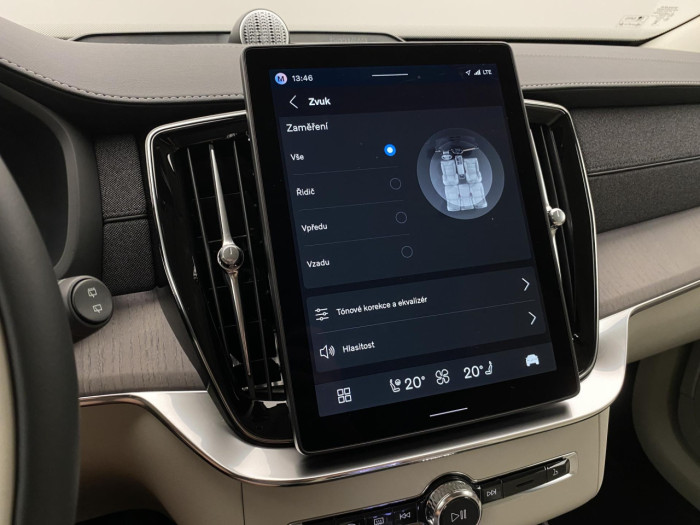 Volvo XC90 T8 AWD Plug-in BRIGHT PLUS 7m na operativní leasing