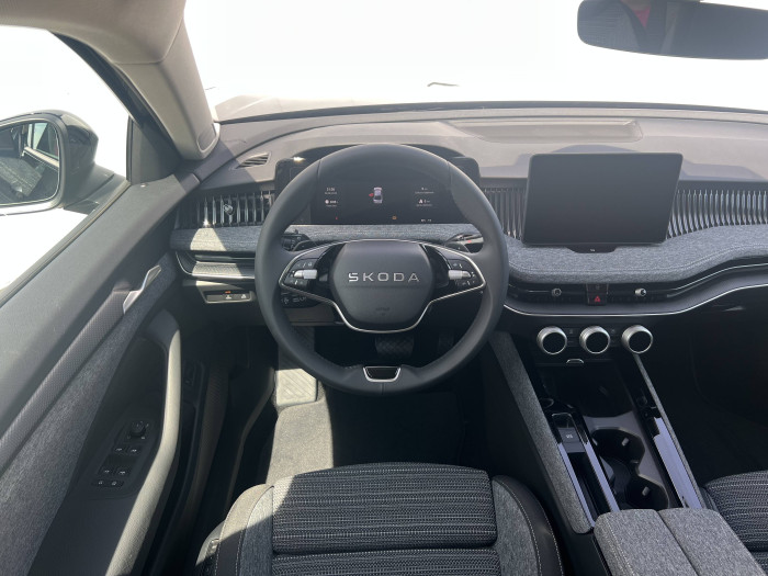 Škoda Superb Selection 7DSG 2,0TDI / 110kW na operativní leasing