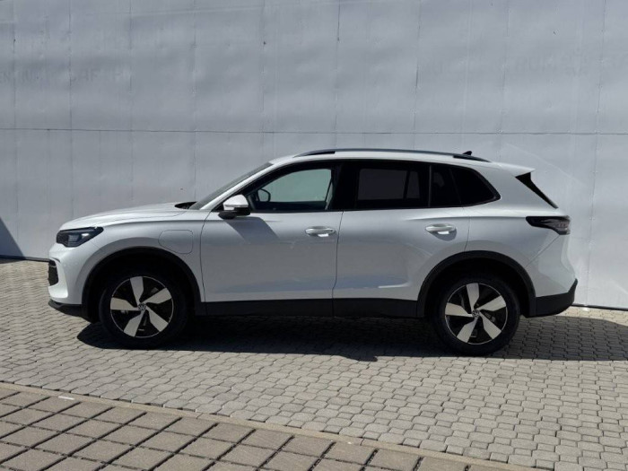 Volkswagen Tiguan People eHybrid 6DSG 1,5TSi / 110kW na operativní leasing