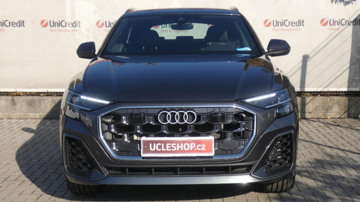 Audi Q8 55 TFSI quattro tiptronic na operativní leasing