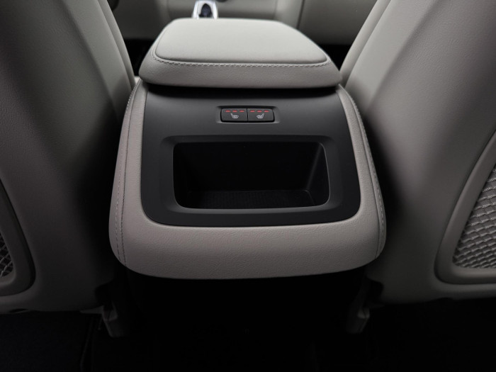 Volvo XC90 B5 AWD AUT BRIGHT PLUS 7míst na operativní leasing