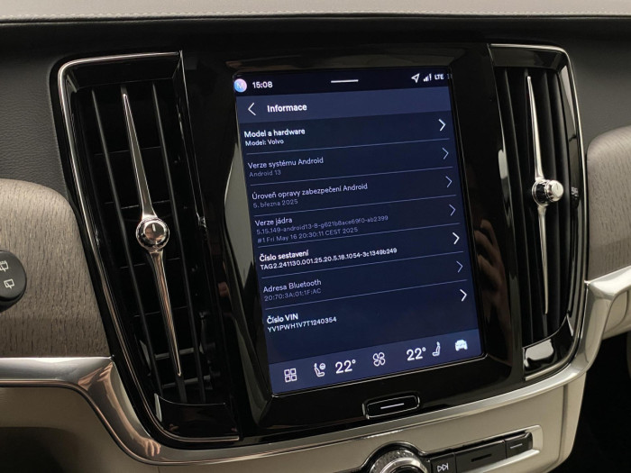 Volvo V90 T6 AWD Plug-in BRIGHT PLUS na operativní leasing