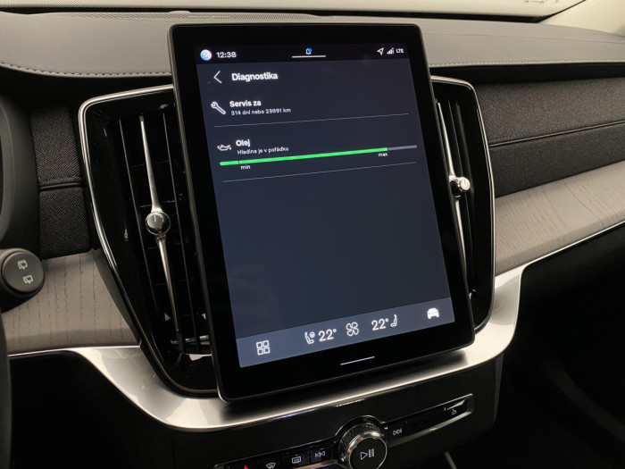 Volvo XC90 T8 AWD RECHARGE DARK PLUS 7m na operativní leasing