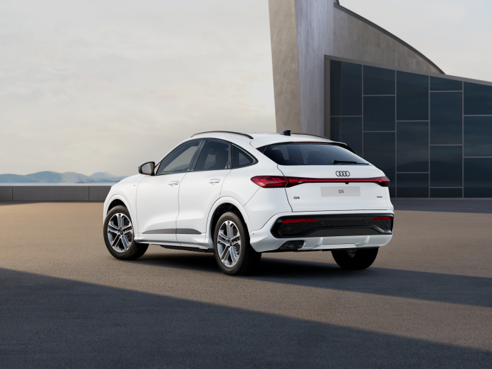 Audi Q5 Sportback TDI quattro 150 kW na operativní leasing