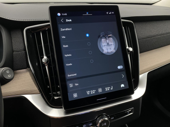 Volvo XC90 T8 AWD RECHARGE BRIGHT PLUS 7m na operativní leasing