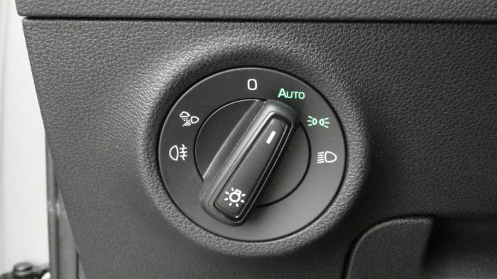 Škoda Karoq 1,5 TSI Sportline DSG na operativní leasing