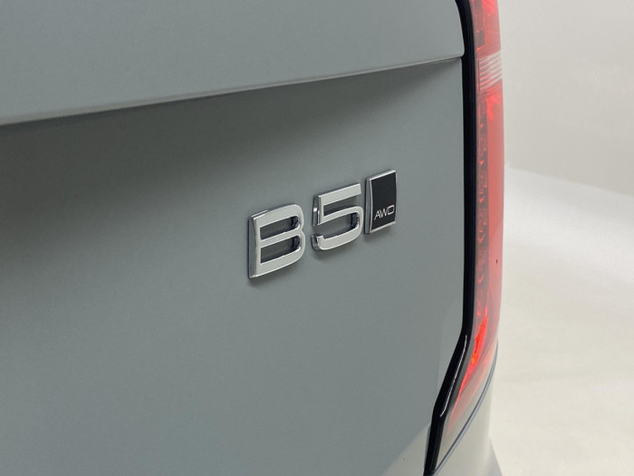 Volvo XC90 B5 AWD AUT BRIGHT PLUS 7míst na operativní leasing