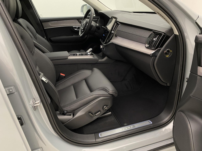 Volvo XC90 B5 AWD AUT BRIGHT PLUS 7míst na operativní leasing