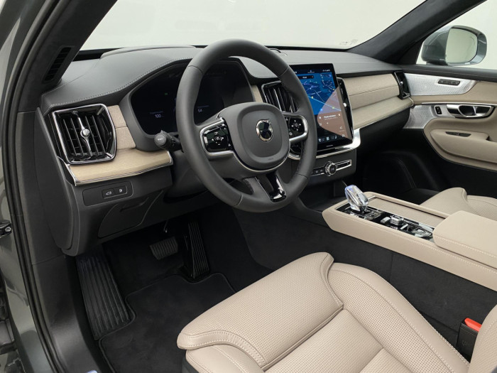 Volvo XC90 T8 AWD Plug-in BRIGHT ULTRA na operativní leasing